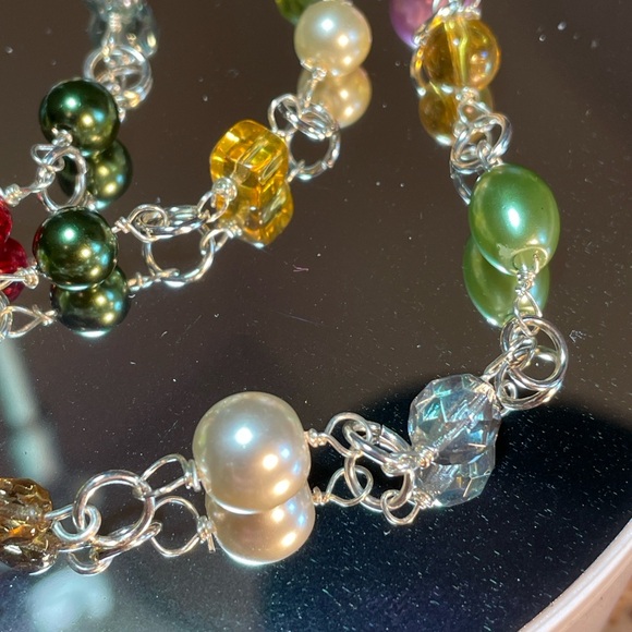 Wire wrapped glass beaded necklace - Picture 6 of 10